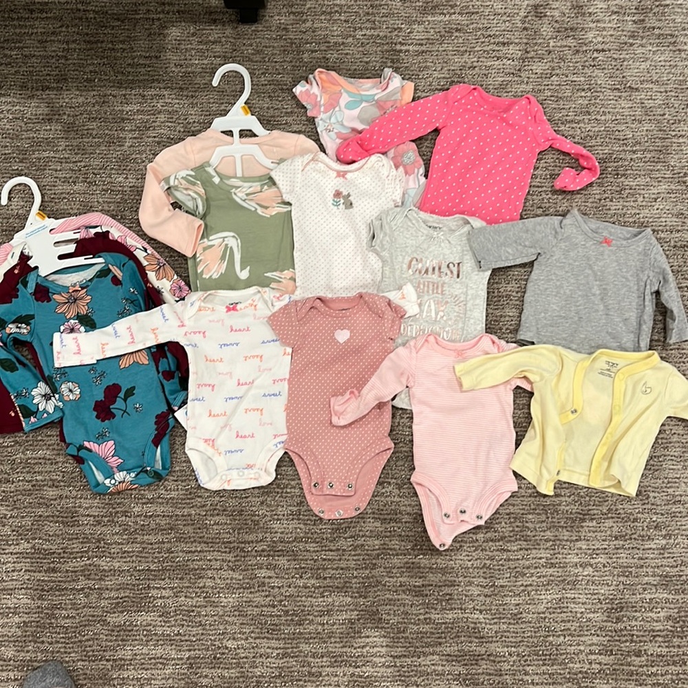 Carters newborn lot of onesies